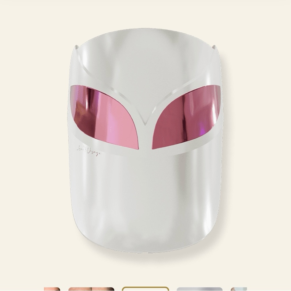 Sold NWOT Lumi Visage led mask